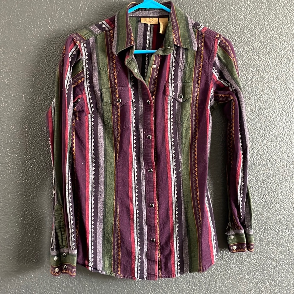 Women’s Retro Wrangler Button Up